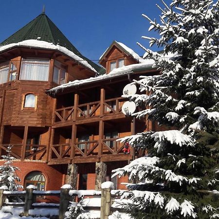 Легенда Карпат Bukovel Bagian luar foto