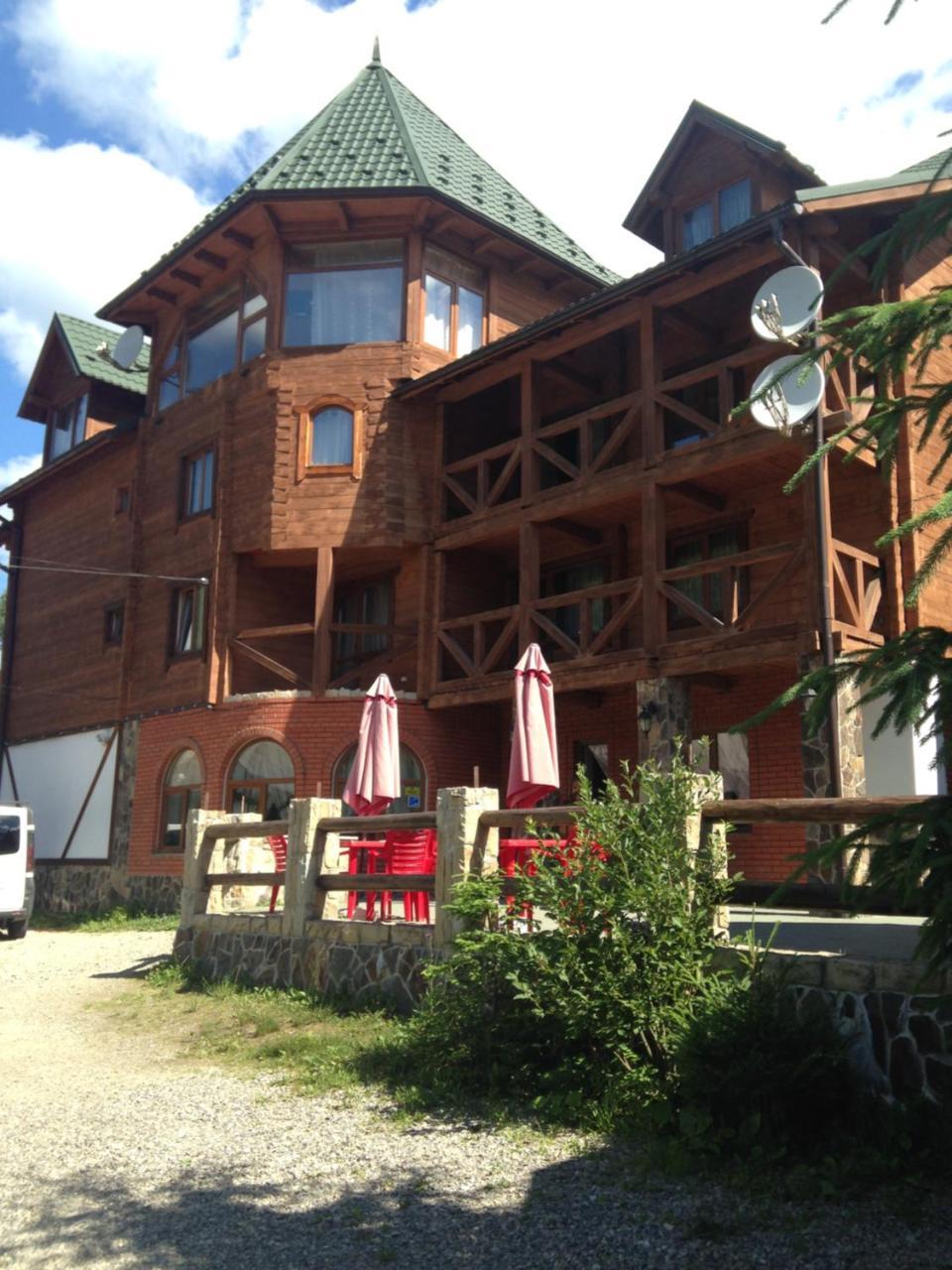 Легенда Карпат Bukovel Bagian luar foto